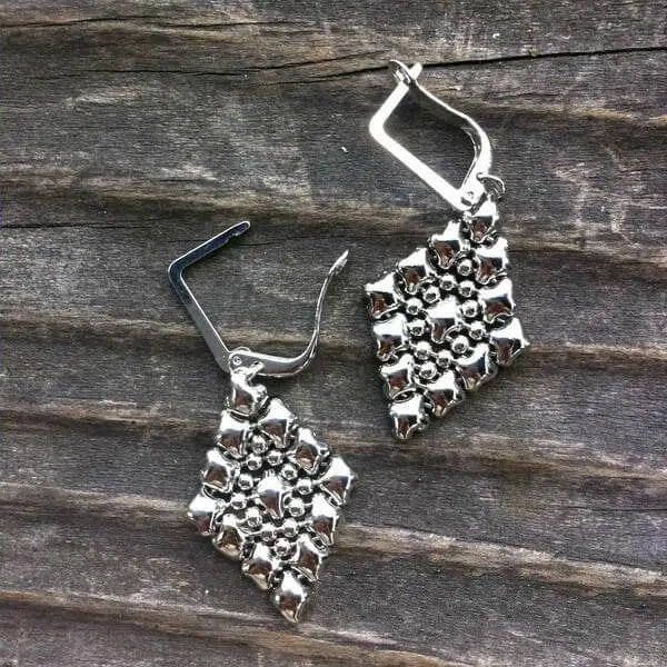 Opening and Closing your Liquid Metal Earrings