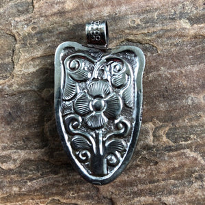 Carved Bear Necklace | Yellowstone Collection Pendant Necklace Objects of Beauty Southwest 