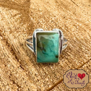 On Lucky Ground Beth Dutton Green Turquoise Horseshoe Ring | Yellowstone Spirit Southwestern Collection Turquoise Ring Objects of Beauty Southwest 