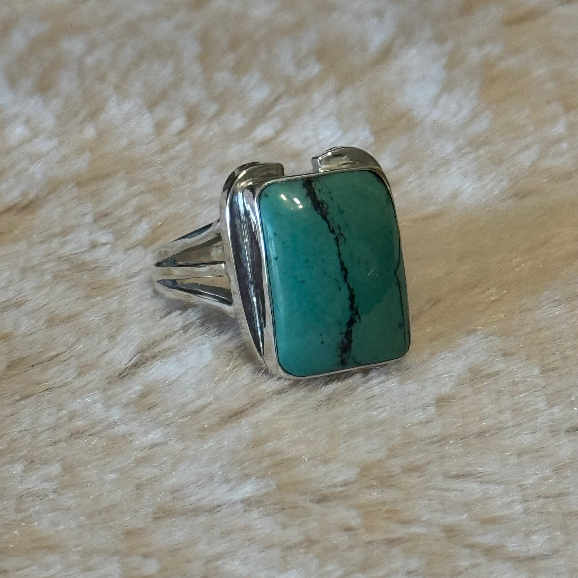 On Lucky Ground Beth Dutton Green Turquoise Horseshoe Ring | Yellowstone Spirit Southwestern Collection Turquoise Ring Objects of Beauty Southwest 