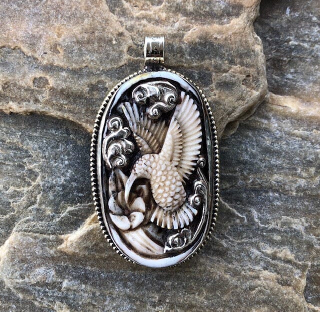 Oval Hummingbird Necklace w Silver Details | Spirit Animal & Yellowstone Spirit Southwestern Collection Carved Necklace Objects of Beauty Southwest 