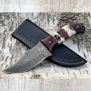 Stag Antler Damascus Bushcraft Hunting Knife | Yellowstone Spirit Southwestern and Spirit Animal Collections Damascus Knife Objects of Beauty 