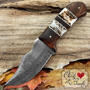 Stag Antler Damascus Bushcraft Hunting Knife | Yellowstone Spirit Southwestern and Spirit Animal Collections Damascus Knife Objects of Beauty 