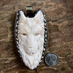 Large Wolf Pendant | Yellowstone Collection Objects of Beauty  Dime