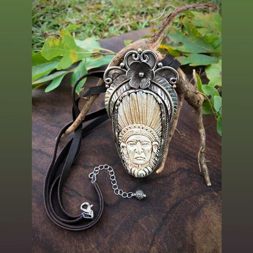 Symbolism Used In Native American Necklaces | Palms Trading Company